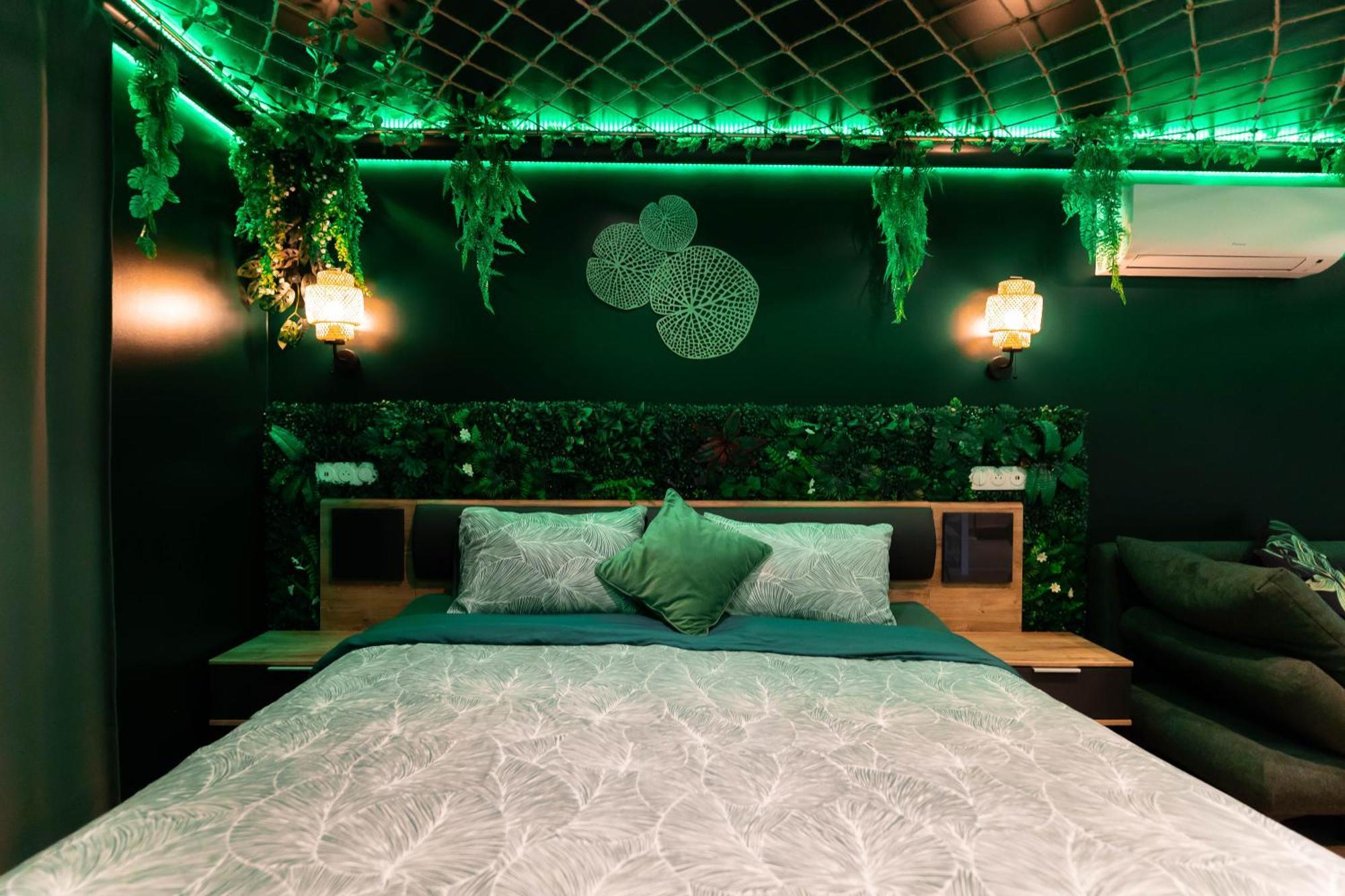 L'Oasis Tropicale, Jacuzzi, Love Room Роппенайм Экстерьер фото